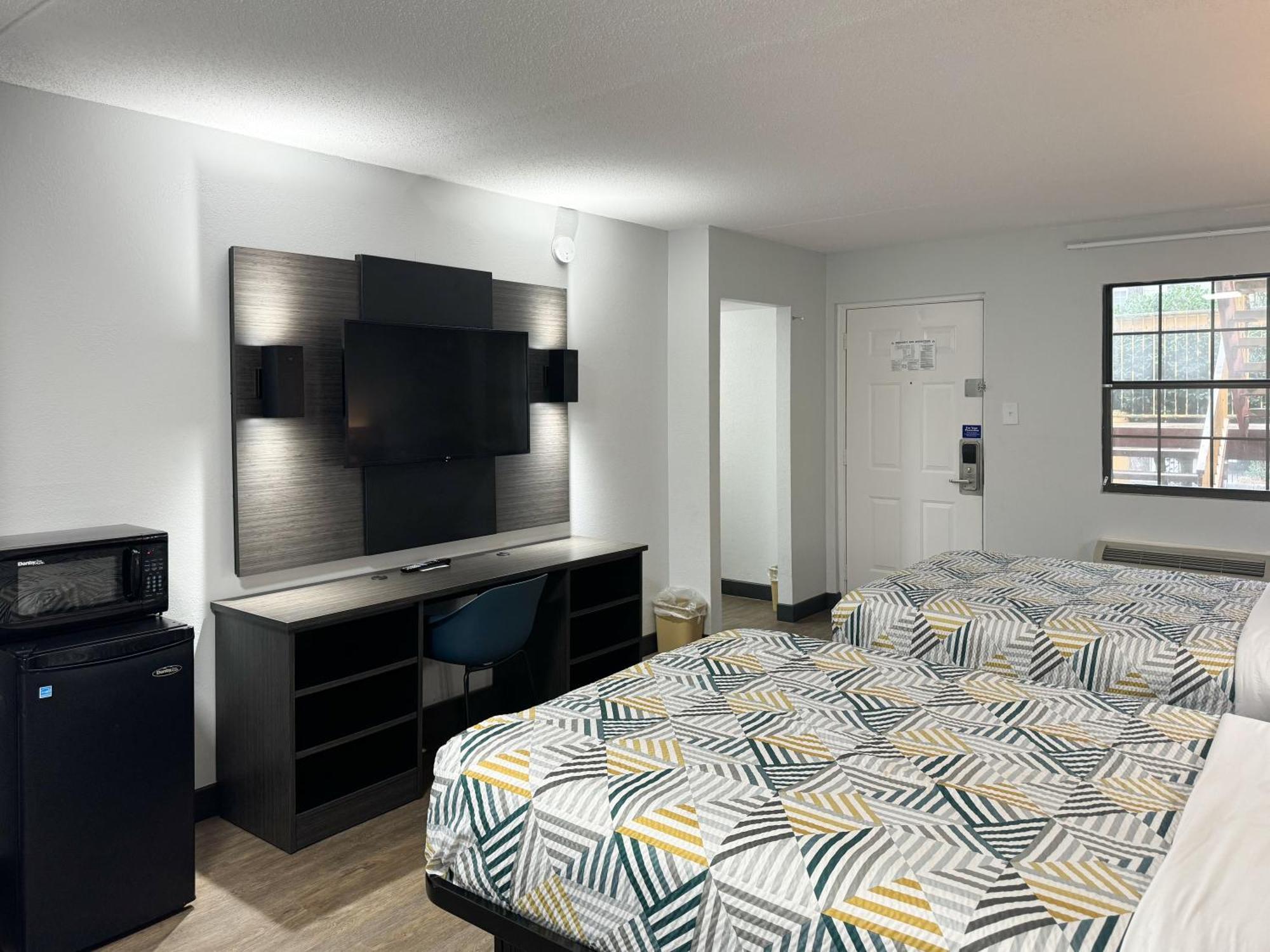 Motel 6 Huntsville Al University Dr. Экстерьер фото